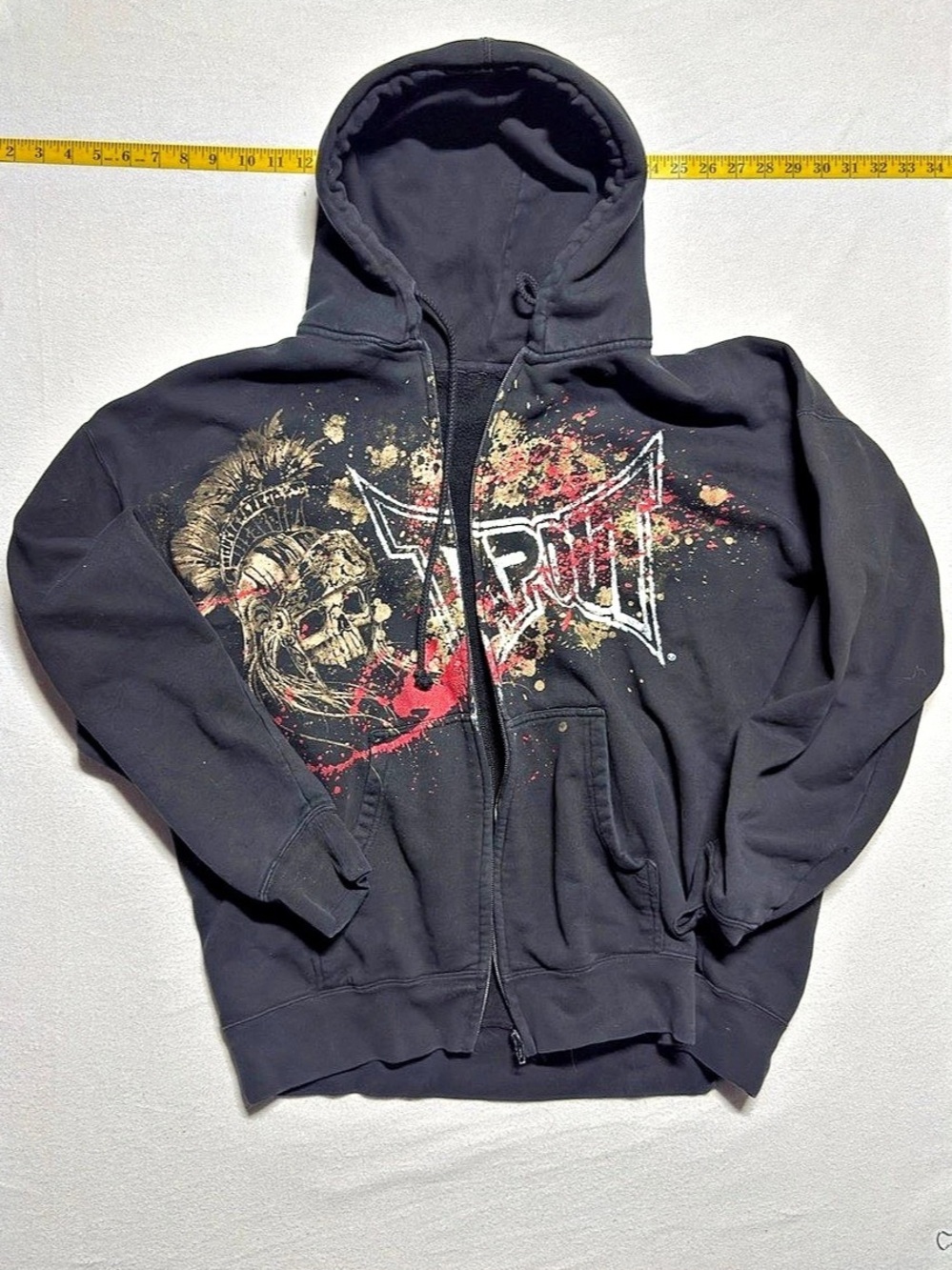 Vintage Tapout Graphic Zip-Up Hoodie in Black & Red